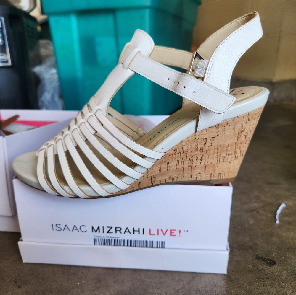 Isaac Mizrahi wedge sandals